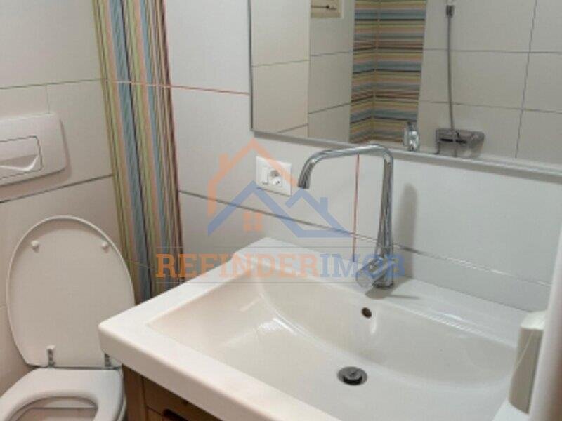 Unirii Apartament de vanzare cu 2 camere, suprafata de 77mp, zona Unirii
